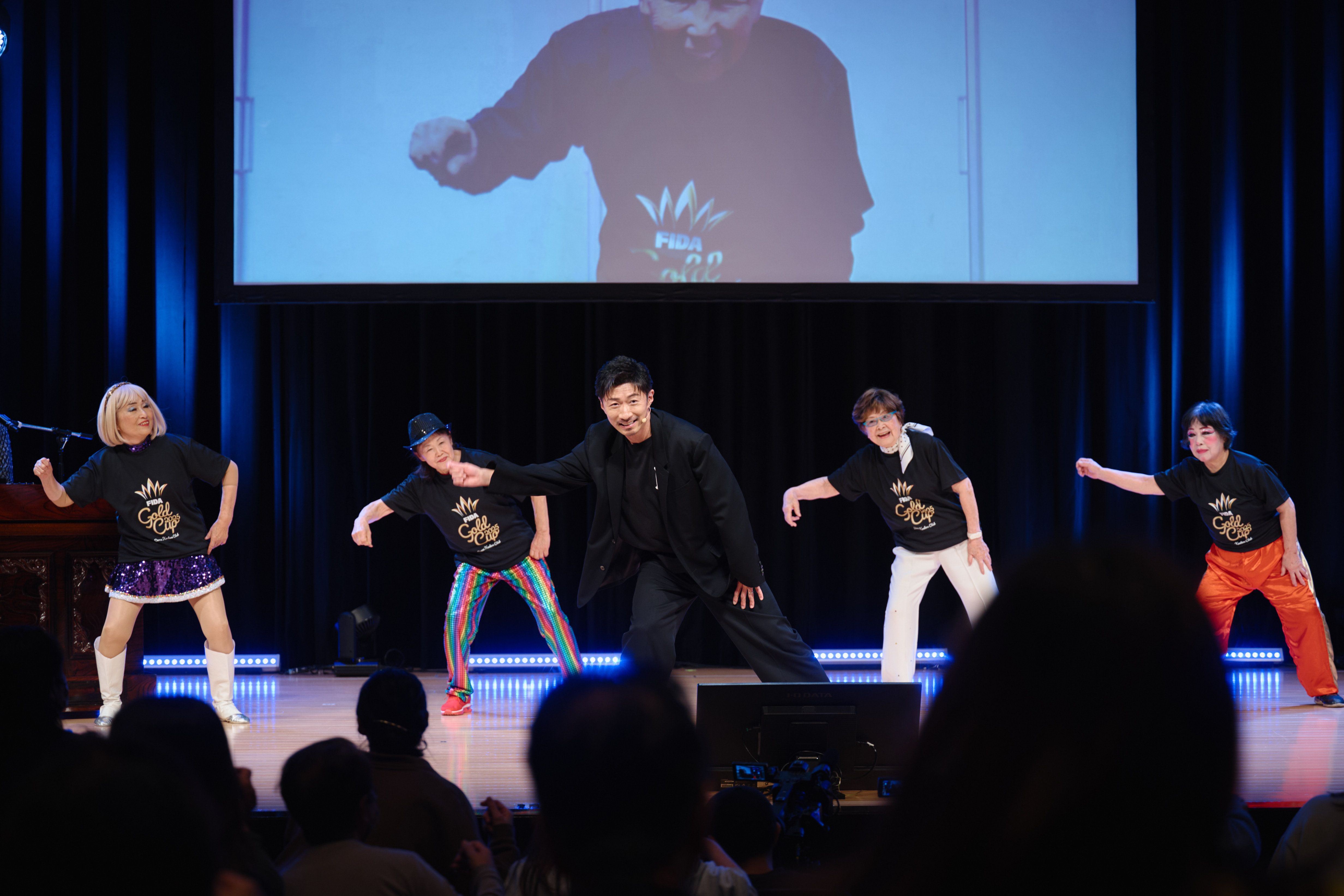 ダンスパフォーマンスの様子2